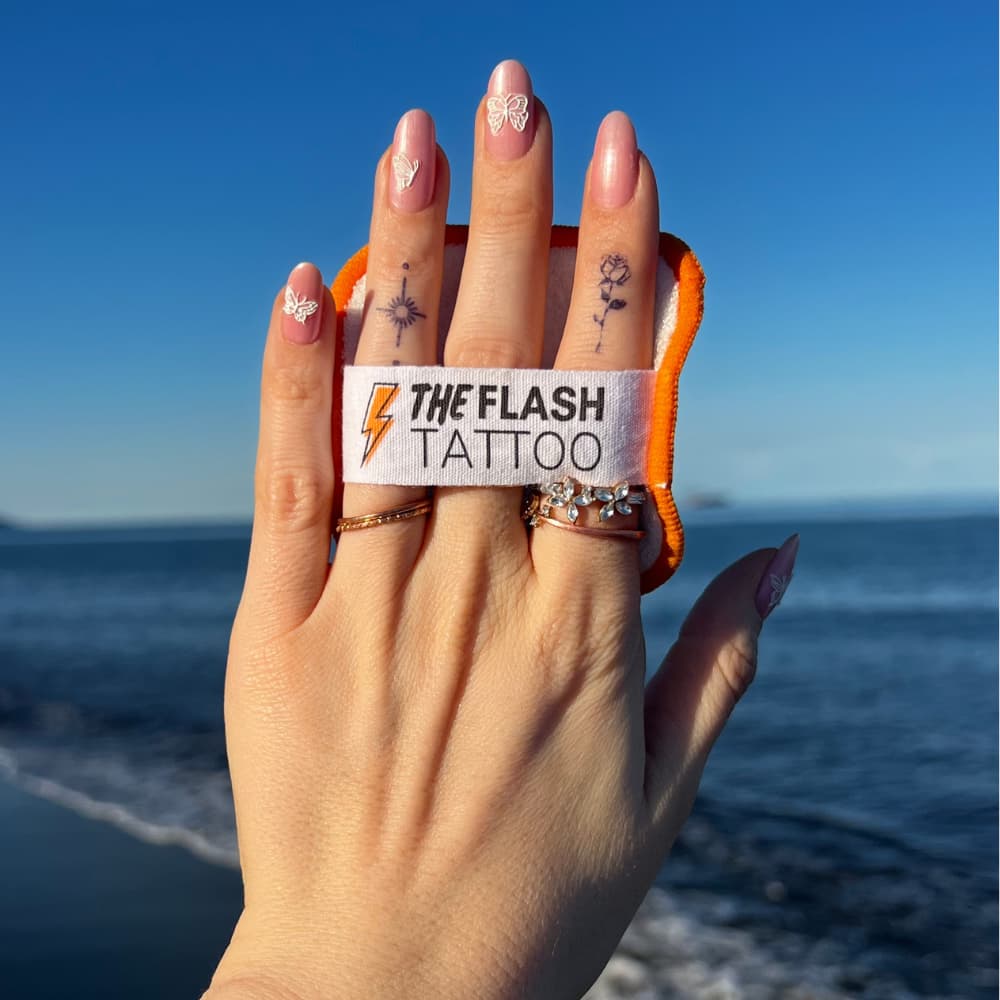 Éponge The Flash Tattoo pour appliquer les tatouages éphémères