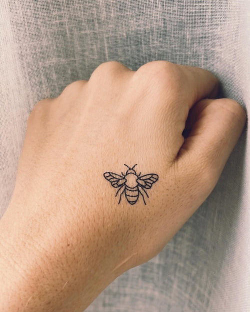 Minimalist bee