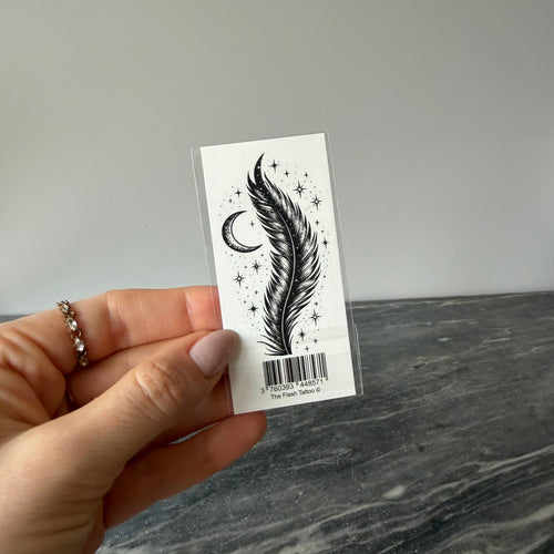 Tatouage éphémère plume avec lune et étoile tattoo magique